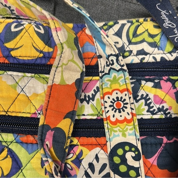 Vera Bradley Multicolored Crossbody Bag with sizzler and adjustable strap. - Picture 12 of 12